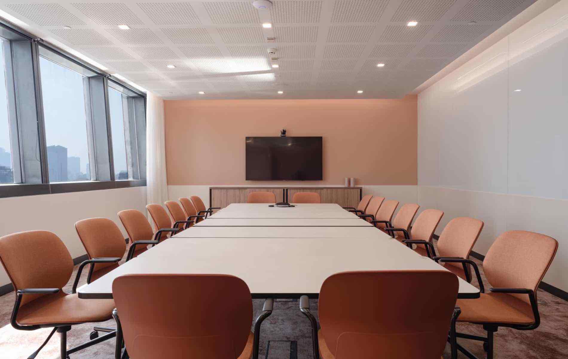 the-atom-at-vattanac-3